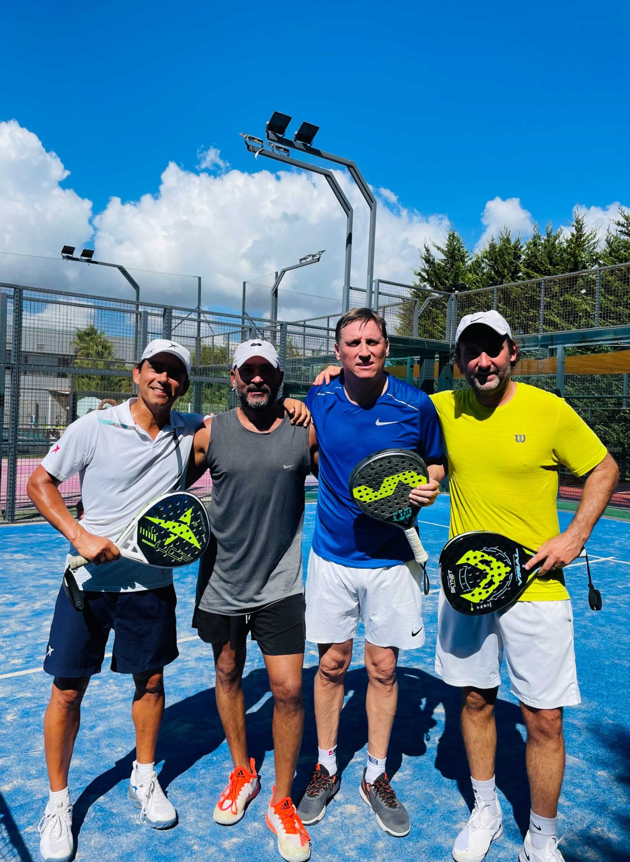 Viaje de pádel en grupos a Ibiza