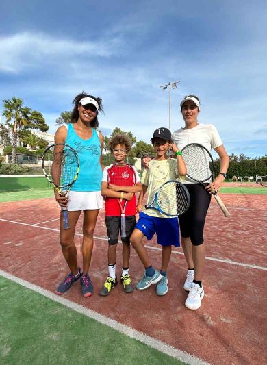 Tenis en tus vacaciones en Ibiza con Ibiza Tennis and Padel